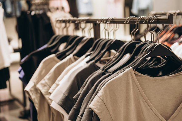 Guide pour choisir son t-shirt Carhartt femme idéal en fonction de votre silhouette